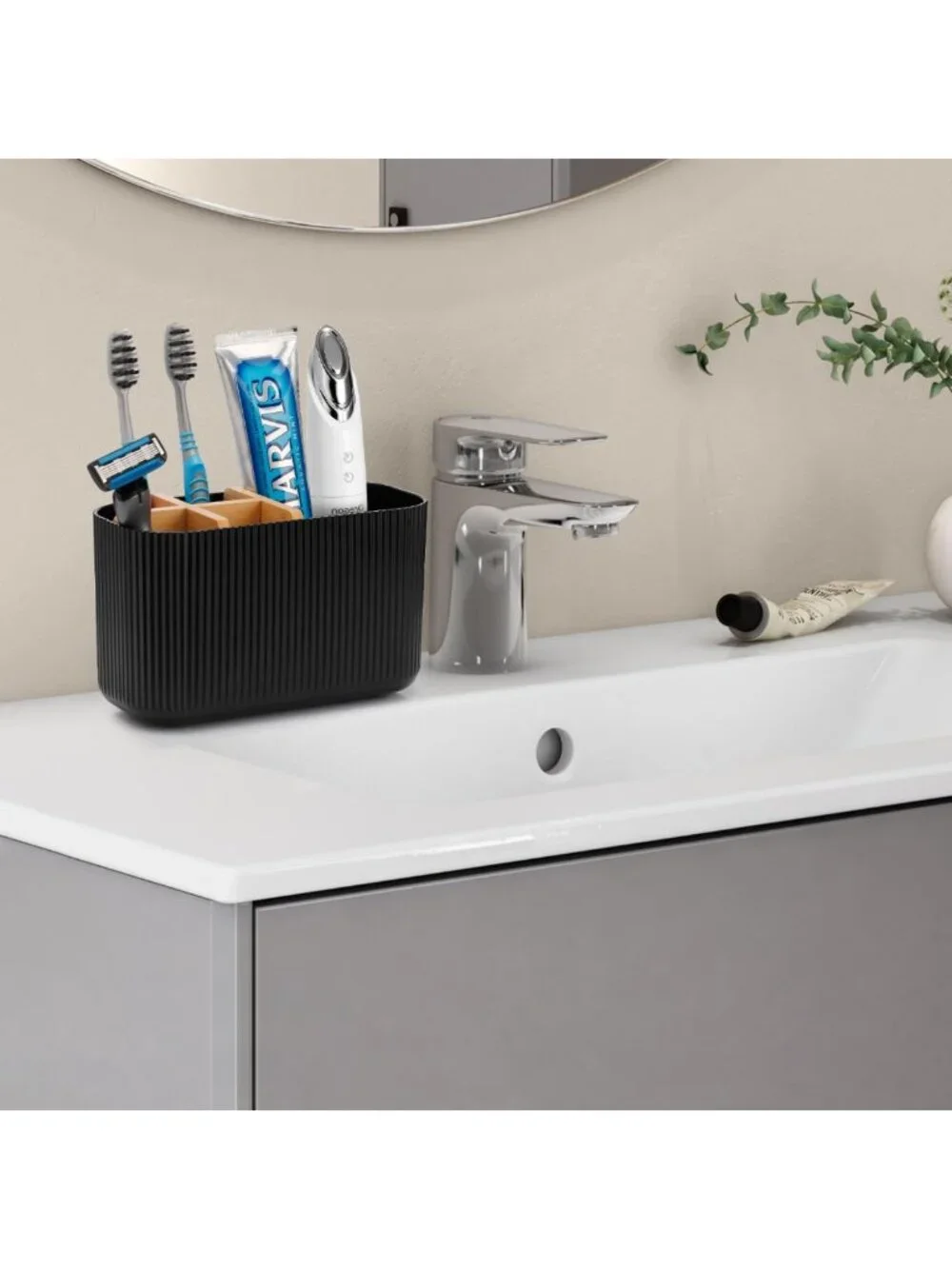 Sleek Bamboo Toothbrush Holder - Stylish Organizer for Electric & Kids' Brushes